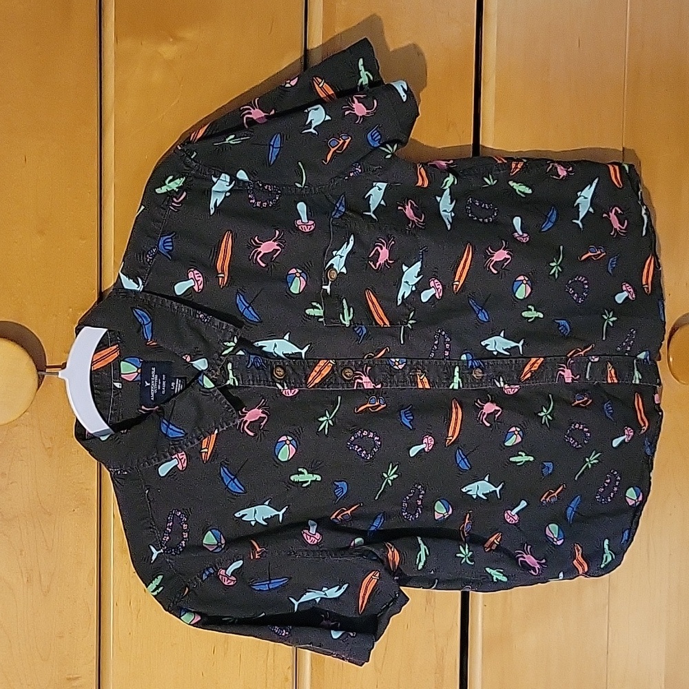 American eagle button up
